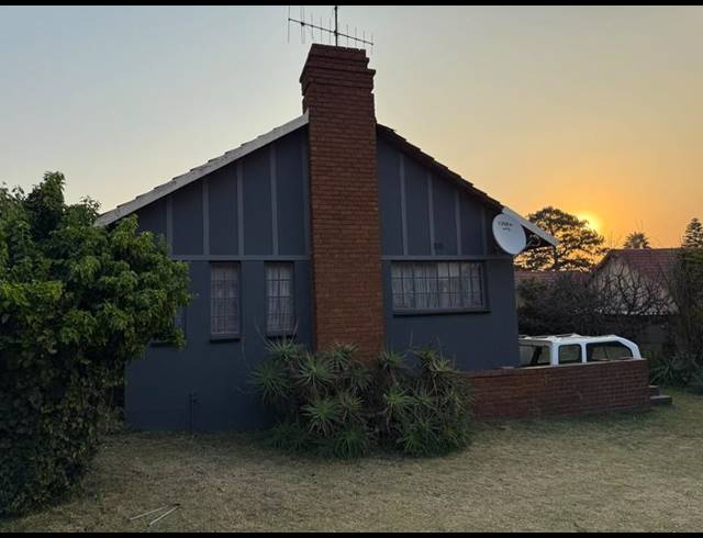 3 BEDROOM PROPERTY TO RENT IN BIRCH ACRES